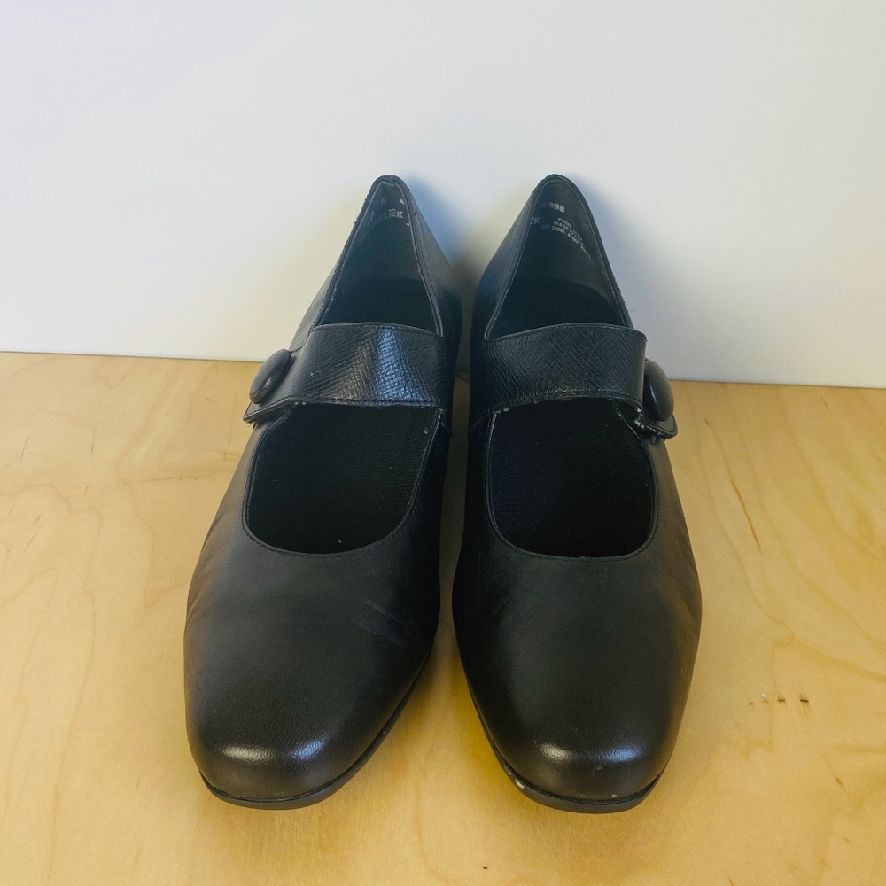 Munro American Womens Leather Wedge Mary Janes, 10 M .